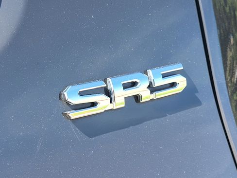 Certified 2025 Toyota Tacoma SR5 AWD/4WD image 9