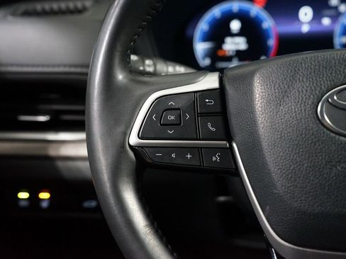 Used 2024 Toyota Grand Highlander Limited image 14