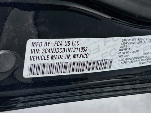 Used 2022 Jeep Compass Limited w/ Elite Group AWD/4WD image 33