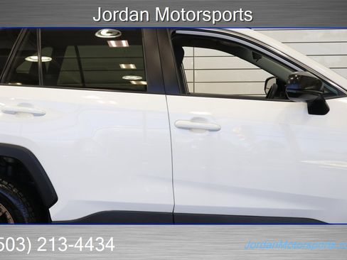 Used 2020 Toyota RAV4 LE image 55