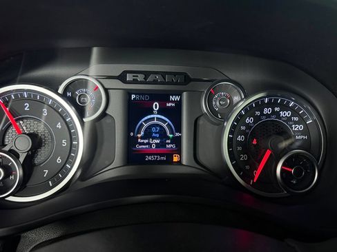 Used 2025 RAM 2500 Big Horn AWD/4WD image 18