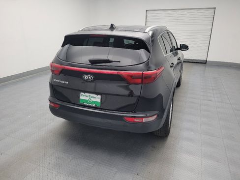 Used 2018 Kia Sportage LX w/ LX Technology Package FWD image 7