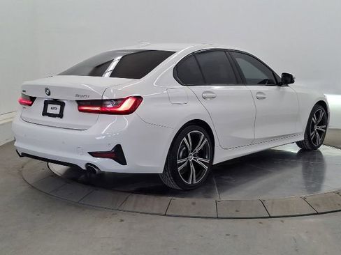 Used 2022 BMW 330i xDrive Sedan w/ Premium Package 2 image 7