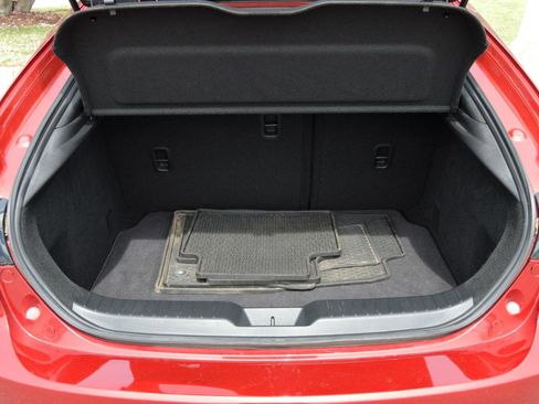 Used 2023 MAZDA MAZDA3 s FWD image 15