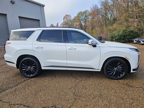 Certified 2025 Hyundai Palisade Calligraphy image 3