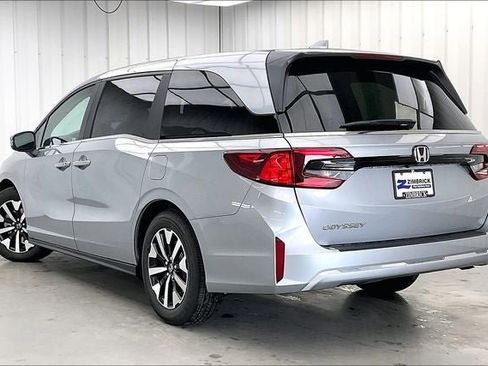 New 2026 Honda Odyssey EX-L image 5