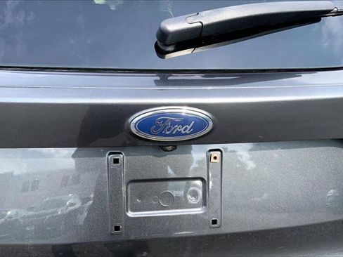 Used 2019 Ford Escape Titanium AWD/4WD image 30