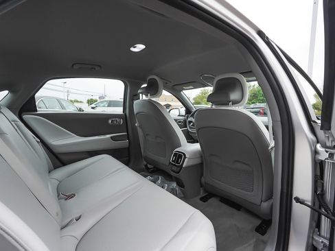 Used 2024 Hyundai Ioniq 6 SEL AWD/4WD image 40