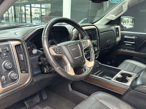 Used 2017 GMC Sierra 1500 Denali w/ Denali Ultimate Package AWD/4WD image 11