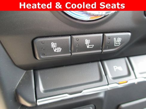 Used 2022 GMC Sierra 2500 SLT w/ SLT Premium Package image 17