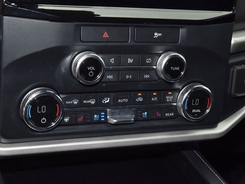 Used 2022 Ford Expedition XLT RWD image 30