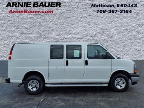 Used 2023 Chevrolet Express 2500 w/ Driver Convenience Package image 5