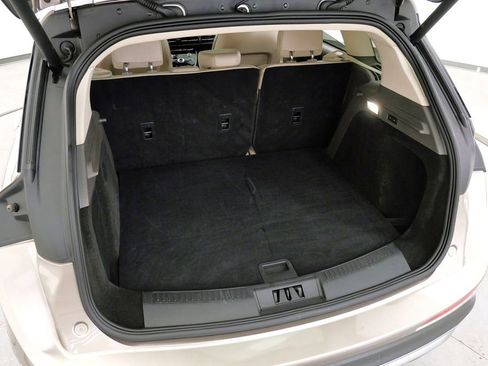 Used 2021 Lincoln Corsair AWD w/ Equipment Group 101A image 34
