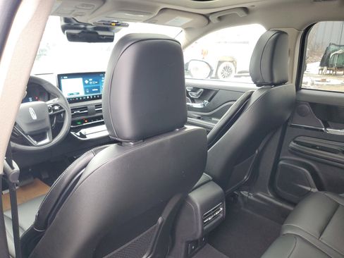 New 2026 Lincoln Corsair Premiere image 26