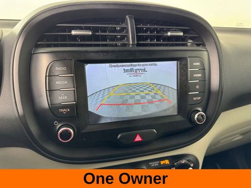 Used 2020 Kia Soul S image 3