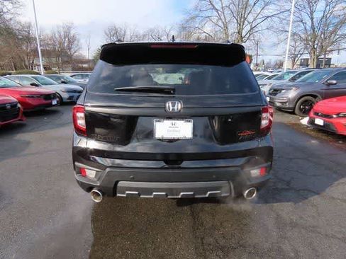 Used 2023 Honda Passport TrailSport image 5