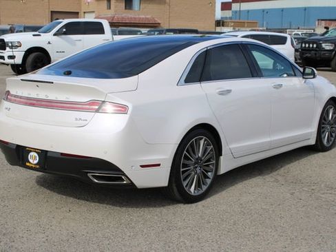 Used 2014 Lincoln MKZ Base image 4