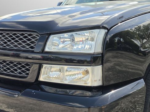 Used 2004 Chevrolet Silverado 1500 SS AWD/4WD image 28