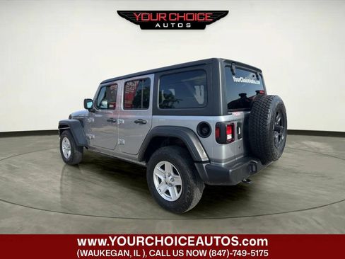 Used 2018 Jeep Wrangler Unlimited Sport AWD/4WD image 3