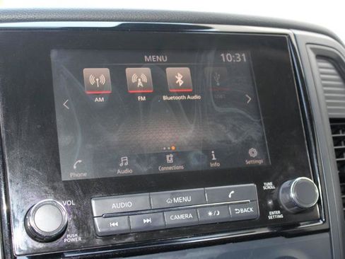 Used 2022 Nissan Titan SV AWD/4WD image 34