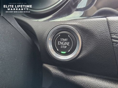 Used 2023 Buick Encore GX Essence w/ Experience Buick Package FWD image 19