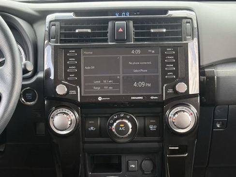 Used 2023 Toyota 4Runner TRD Off-Road AWD/4WD image 17