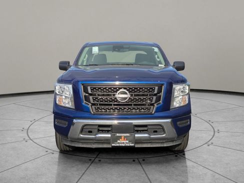 Used 2023 Nissan Titan SV image 3