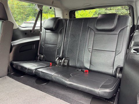 Used 2020 Chevrolet Suburban LT AWD/4WD image 17