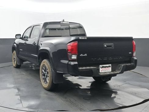 Used 2021 Toyota Tacoma SR5 w/ Technology Package AWD/4WD image 3