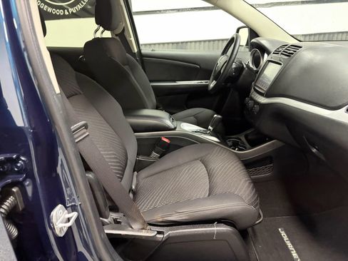Used 2014 Dodge Journey SXT w/ Flexible Seating Group FWD image 23