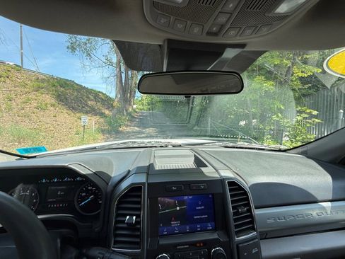 Certified 2022 Ford F250 XLT w/ XLT Premium Package AWD/4WD image 2