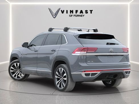 Used 2023 Volkswagen Atlas Cross Sport SEL Premium R-Line AWD/4WD image 2