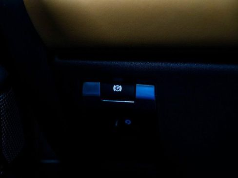 Used 2024 Land Rover Defender 130 X image 33