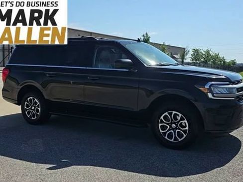 Used 2024 Ford Expedition Max XLT AWD/4WD image 2