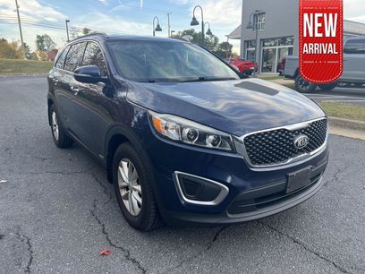 Used 2017 Kia Sorento LX w/ LX Convenience Package