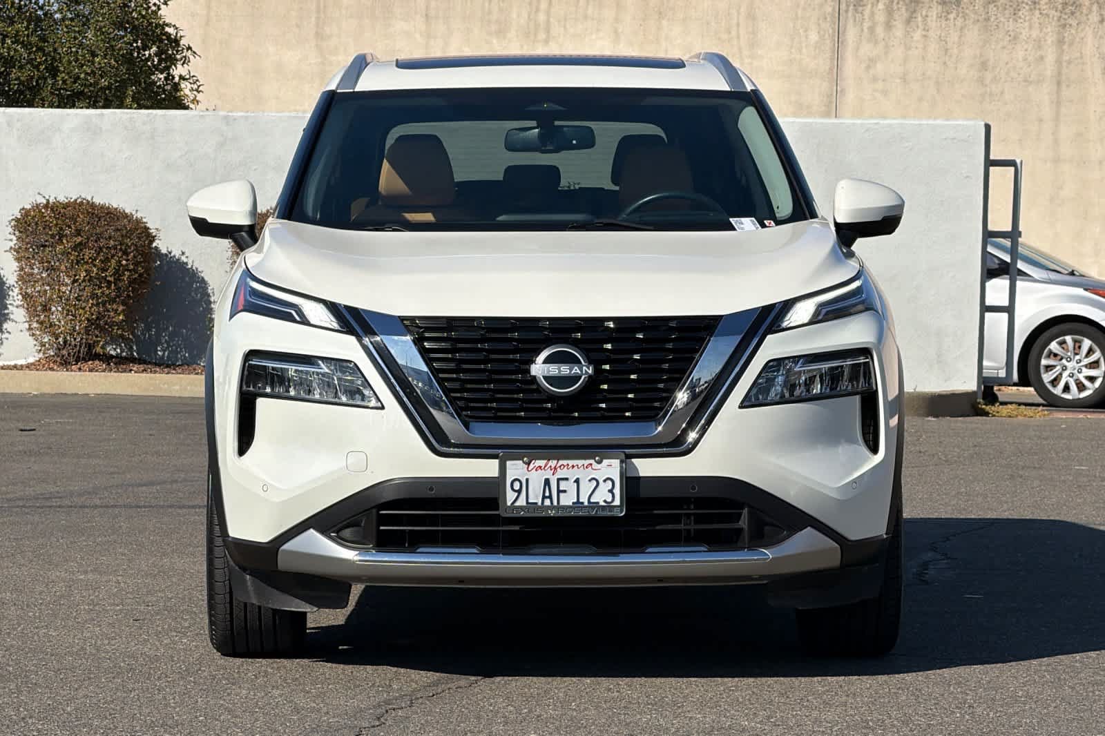 Used 2023 Nissan Rogue Platinum w/ Platinum Premium Package FWD image 10