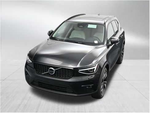 New 2026 Volvo XC40 B5 Ultra AWD/4WD image 20
