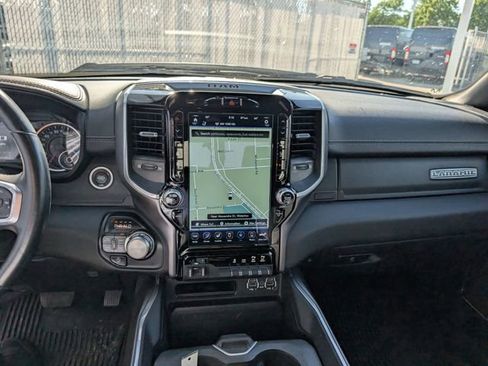 Used 2021 RAM 1500 Laramie AWD/4WD image 3
