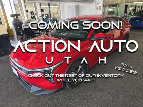 Used 2025 Kia K4 FWD image 1