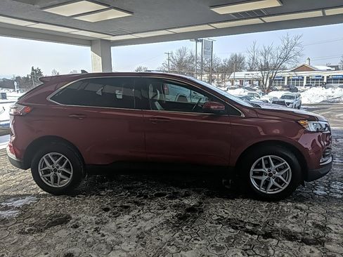 Used 2023 Ford Edge SEL w/ Convenience Package image 4