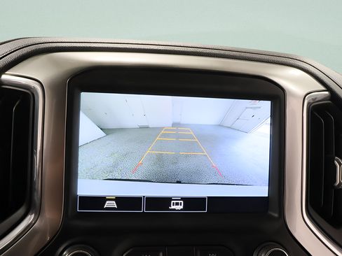 Used 2021 Chevrolet Silverado 1500 LT Trail Boss w/ Convenience Package II AWD/4WD image 10