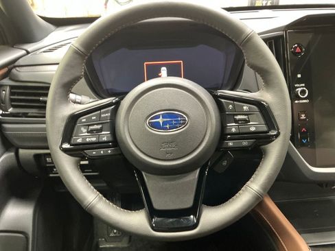 Used 2025 Subaru Forester Touring image 21