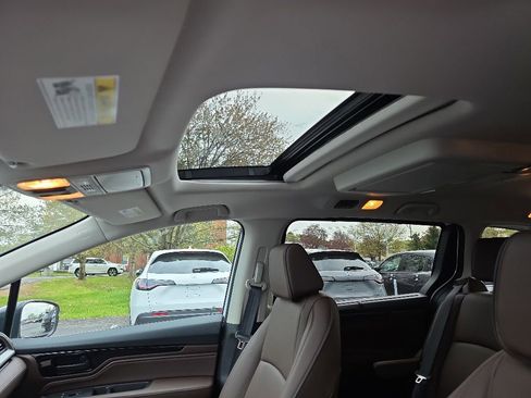 Used 2026 Honda Odyssey Touring image 23