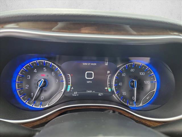 Used 2021 Chrysler Pacifica Limited w/ Uconnect Theater Family Group AWD/4WD image 17