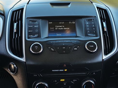 Used 2015 Ford Edge SEL image 20