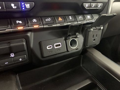 Used 2019 Chevrolet Silverado 1500 LTZ w/ LTZ Plus Package AWD/4WD image 64
