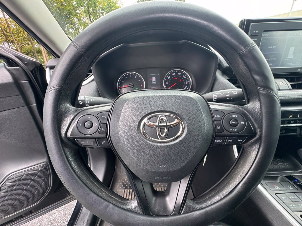 Used 2021 Toyota RAV4 LE AWD/4WD image 23