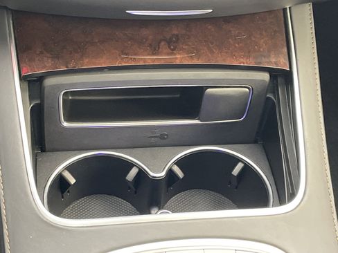 Used 2019 Mercedes-Benz S 560 4MATIC Sedan image 33