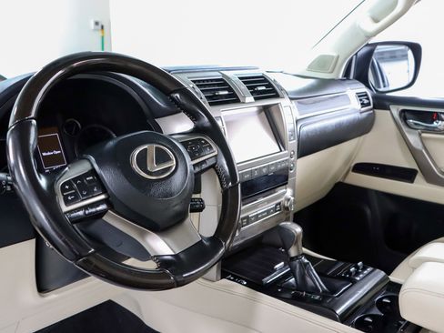 Used 2021 Lexus GX 460 Premium w/ Premium Plus Package AWD/4WD image 24