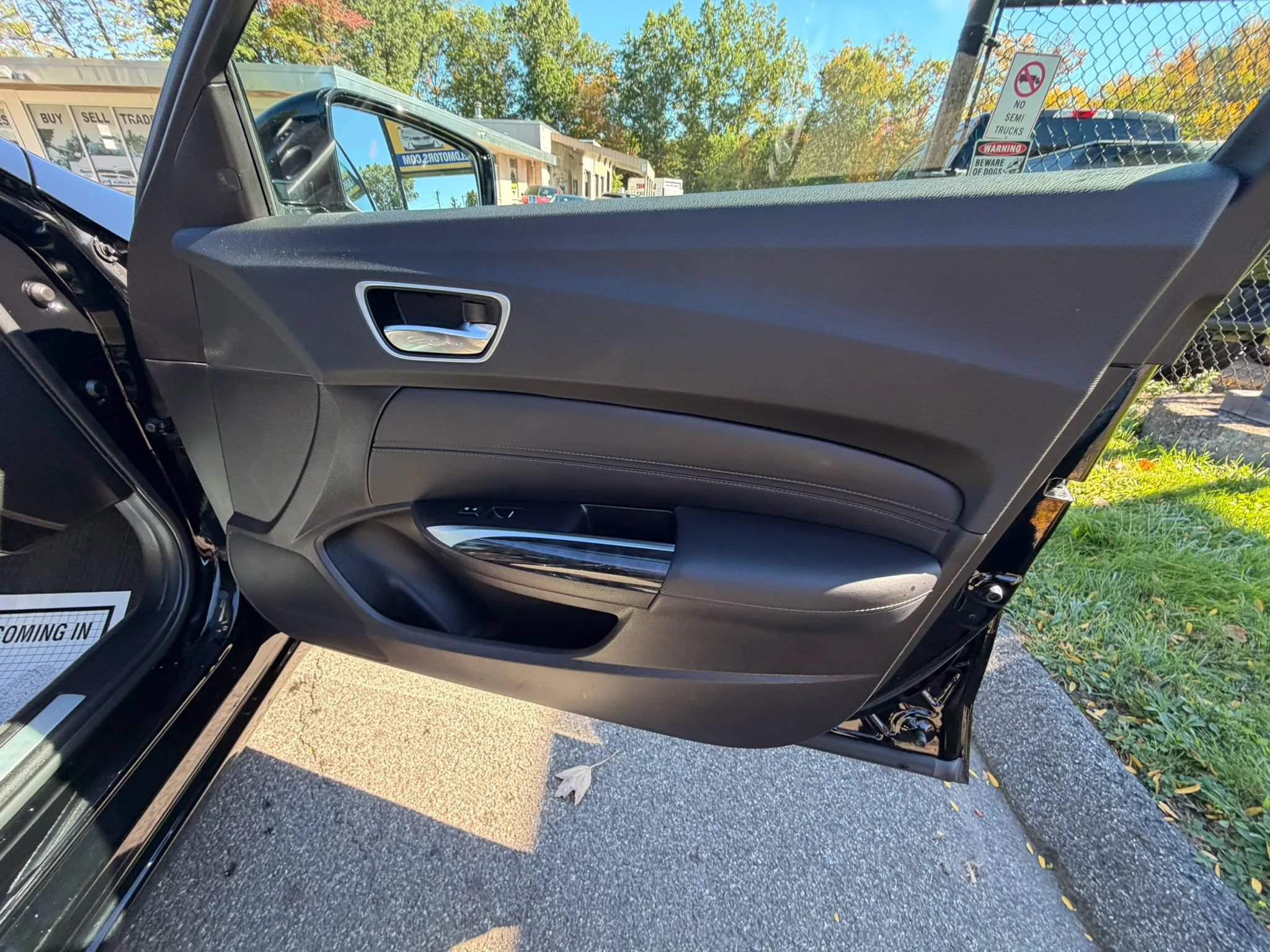 Used 2018 Acura TLX w/ Technology Package FWD image 14